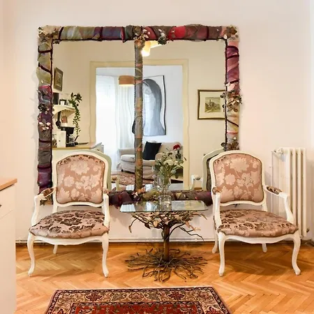 Apartment The Little Paris In