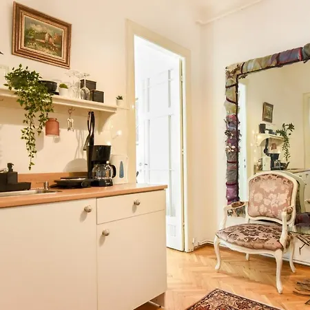 Apartment The Little Paris In Bucharest